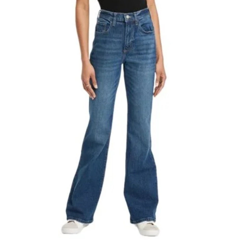 Women’s Universal Thread High Rise Flare Jeans, 6 Short